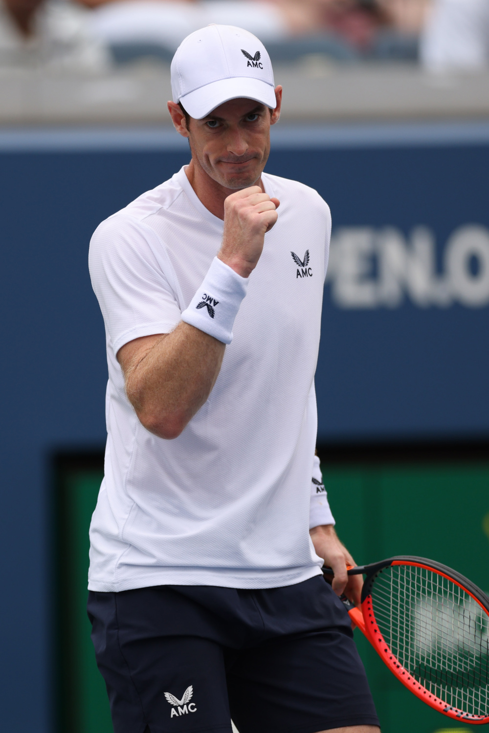 穆雷迎来二十赛季高光表现，加拿大队球迷沸腾！的简单介绍